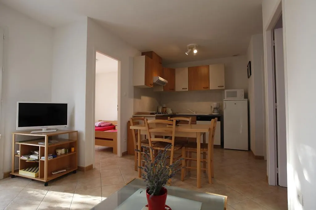 Cottage In Lagorce France